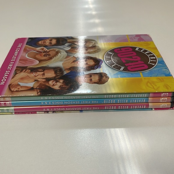 BEVERLY HILLS 90210 DVD The Complete First Season 6 Disks - Picture 3 of 9